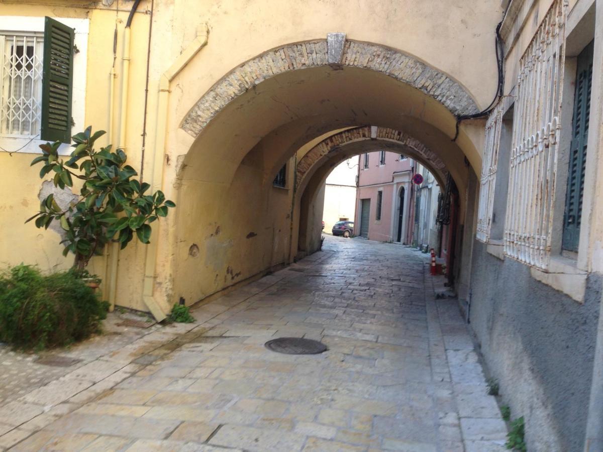 Corfu  At The Heart Of Old Town 아파트 객실 사진